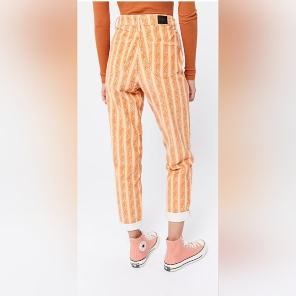NWT BDG Mom High Rise Pants | Size 27 | Ditsy Corduroy | Urban Outfitters - Picture 3 of 13